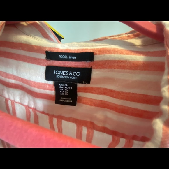 Jones&Co pale red stripped button down Linen - Picture 5 of 6